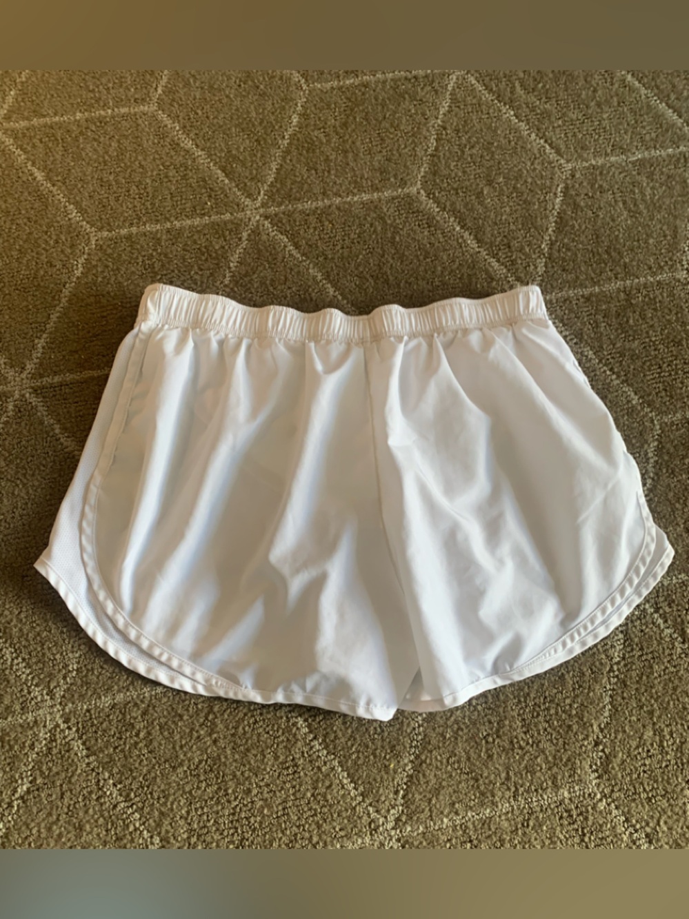 Nike Running Shorts Lot of 2 Women's XL Dri-Fit Tempo Lined 3” Inseam WHITE PINK - Picture 9 of 10